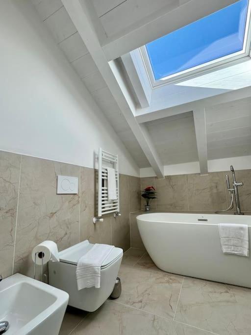 Apt. Aries - Penthouse Menaggio Exterior foto